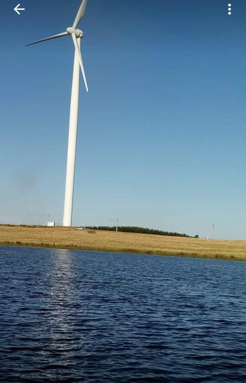 Trilha e paisagem natural da Fazenda Floresta em foto real